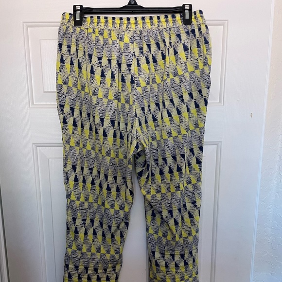 Sparkle and Fade Yellow Navy Patterned Pants - Picture 4 of 11
